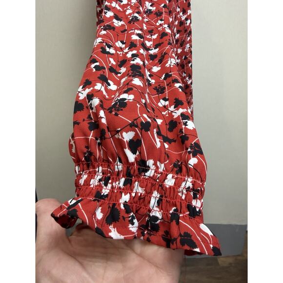 Lane Bryant Women’s Tunic Top Button Front Sz 26/28 Red W/ Black White Print - Picture 6 of 16